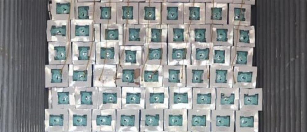 Ελεγκτές της ΑΑΔΕ κατέσχεσαν σχεδόν 1300 φιάλλες παράνομου ψυκτικού υγρού φρέον (εικόνες)