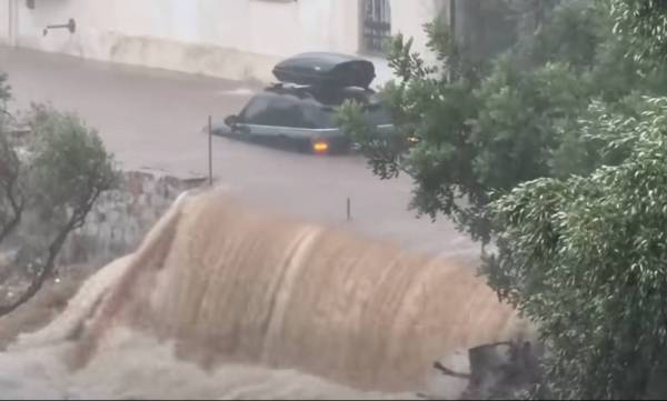 Σφοδρό καλοκαιρινό μπουρίνι σάρωσε τη Μάνη (video)