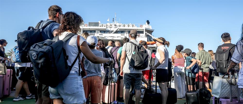Ξεκινά το τελευταίο κύμα εξόδου των αδειούχων για τον Αύγουστο