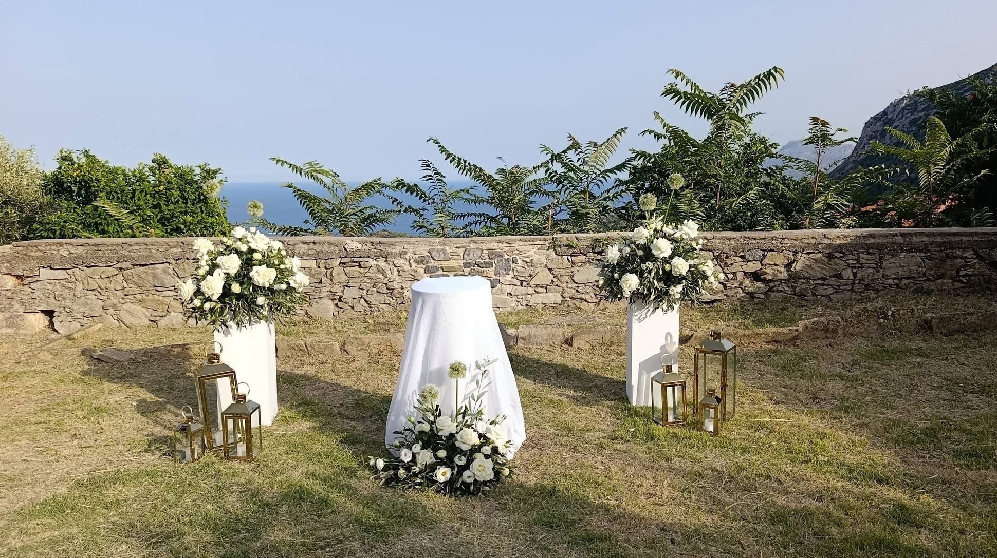 Πάρτε σειρά! Δημαρχείο στην Εύβοια δεν προλαβαίνει να παντρεύει! Τρεις γάμοι σε μια μέρα!