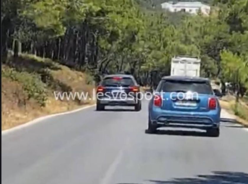 Σοκ σε επαρχιακό δρόμο: Οδηγός κάνει τετραπλή προσπέραση πάνω σε στροφή (βίντεο)