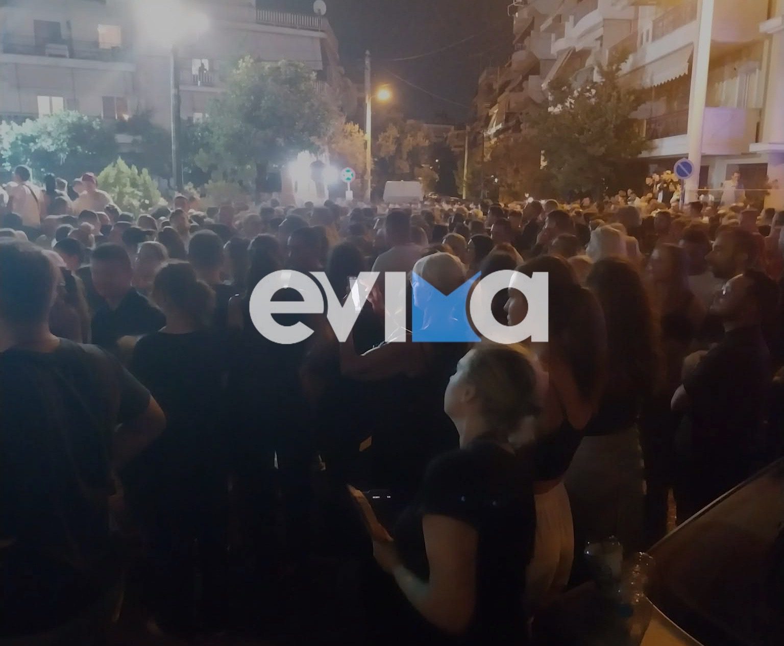 Γιώργος Μαζωνάκης: Κλαίει όλη η Ελλάδα για τον σπουδαίο τραγουδιστή- Σήμερα στη Νίκαια η κηδεία του