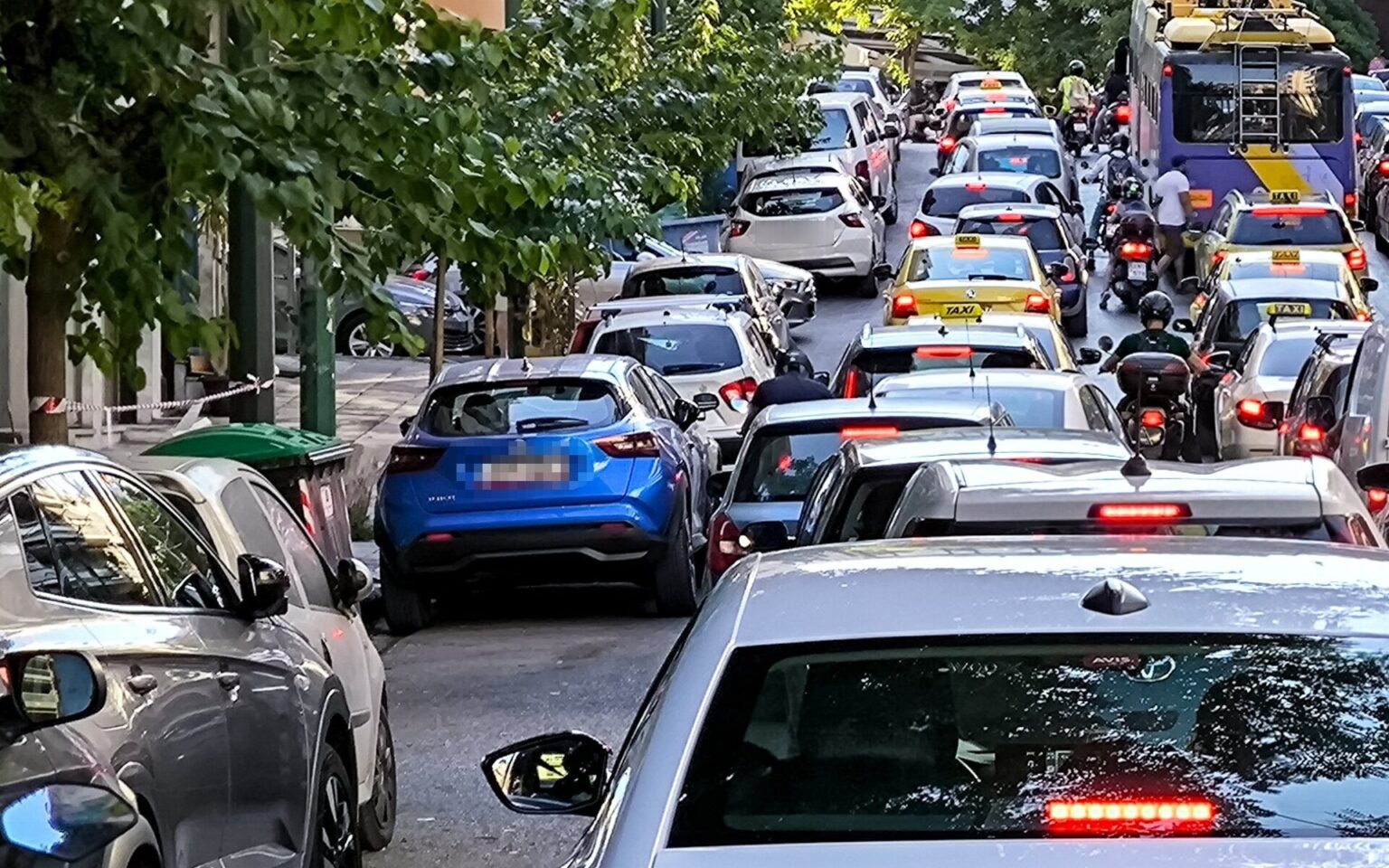 Απλήρωτα τέλη κυκλοφορίας του 2021: Τι να κάνετε αν λάβετε μήνυμα από την ΑΑΔΕ