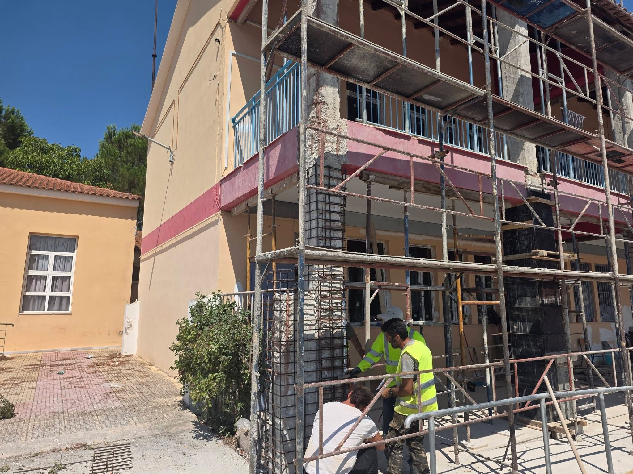 Εύβοια: Πυρετώδεις εργασίες στα σχολεία πριν το πρώτο κουδούνι – Τι αλλάζει για τις σχολικές καθαρίστριες