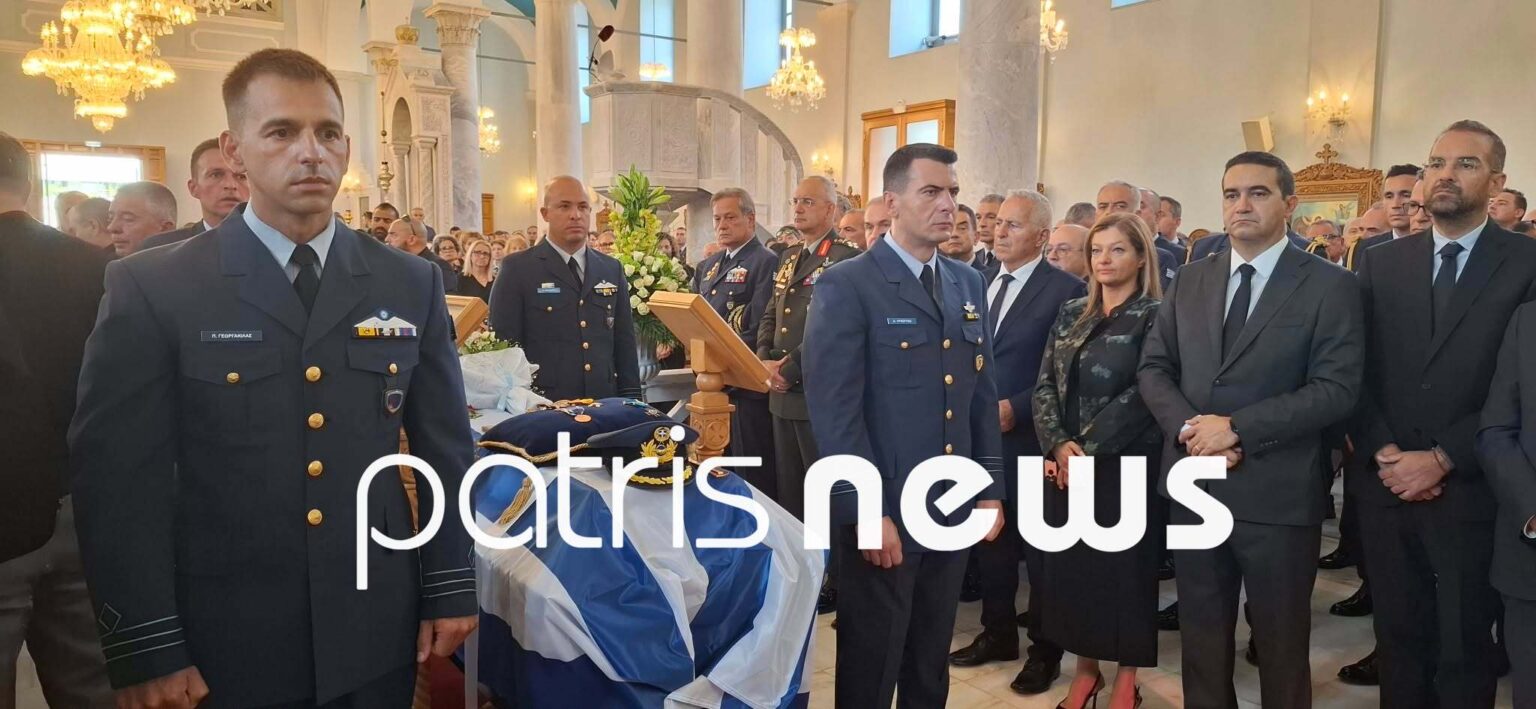 Ράγισαν καρδιές στην κηδεία του ενός από τους δύο πιλότους του Phantom που συνετρίβη στην Τανάγρα
