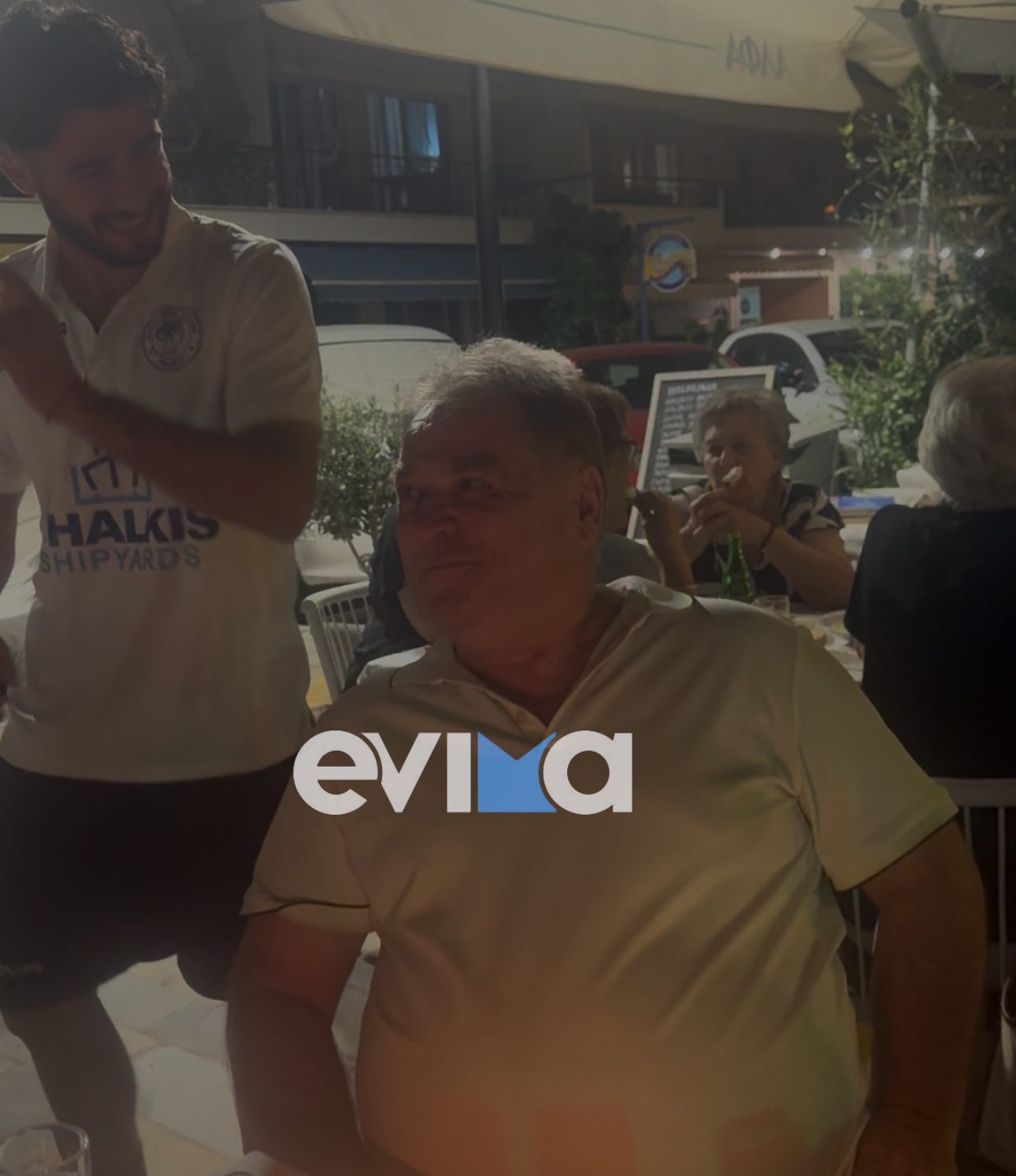 Α. Ο. Χαλκίς: Τι έκαναν οι παίκτες στο πρόεδρο Βασίλη Ταρνανά (vid)