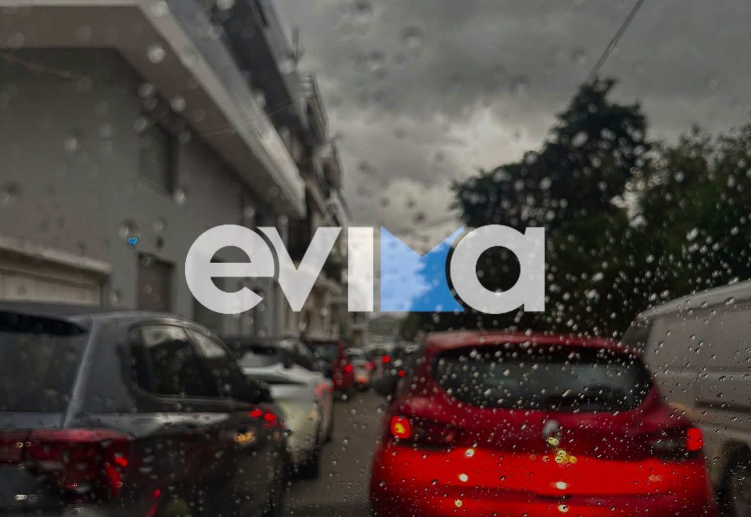 Χαλκίδα: Χάος στους δρόμους – «18 λεπτά για 50 μέτρα!