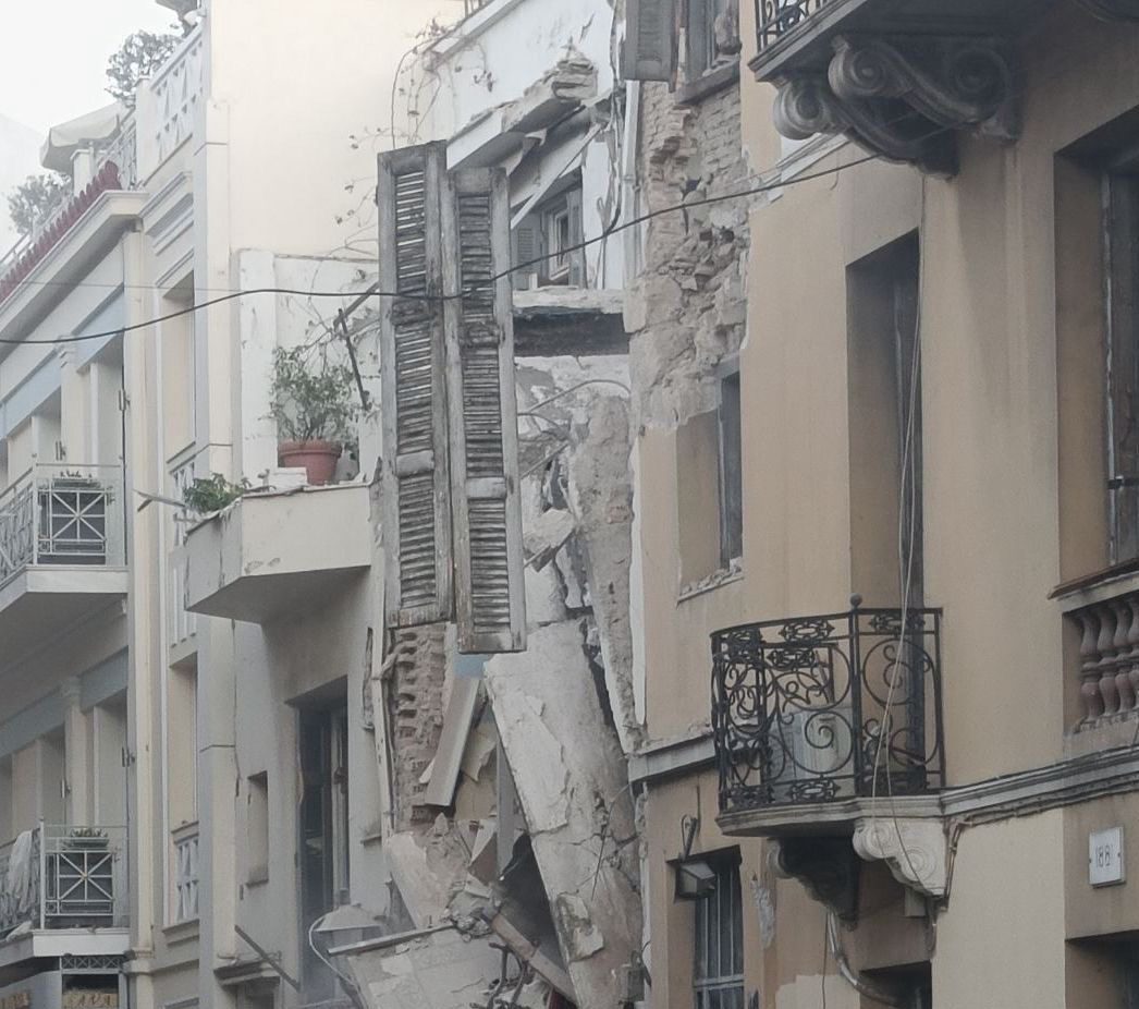 Έκρηξη σε κτήριο στην Πλάκα, ακούστηκε σε όλο το κέντρο