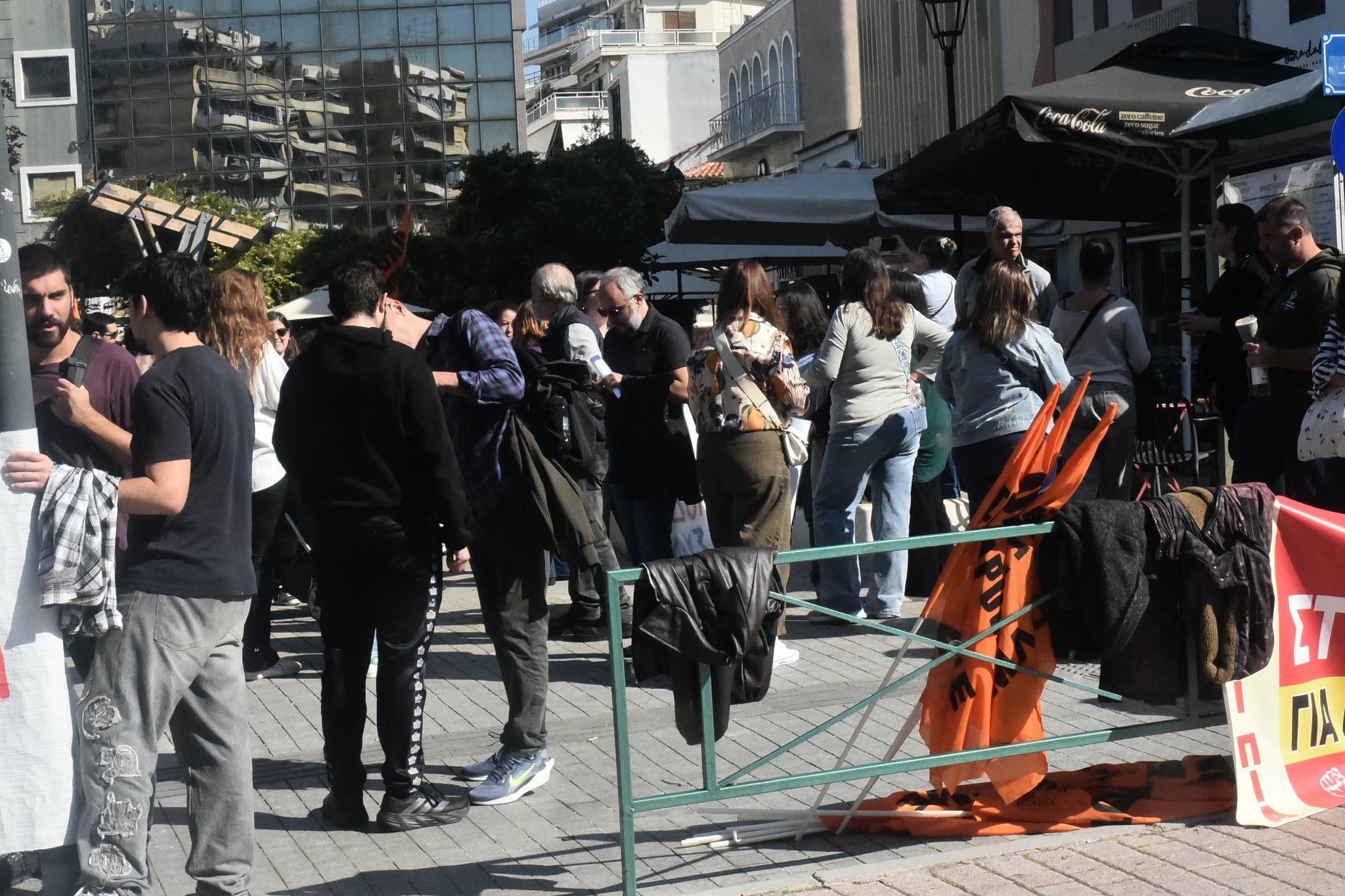Χαλκίδα: Στο πανεκπαιδευτικό συλλαλητήριο αυτή την ώρα οι εκπαιδευτικοί της Εύβοιας