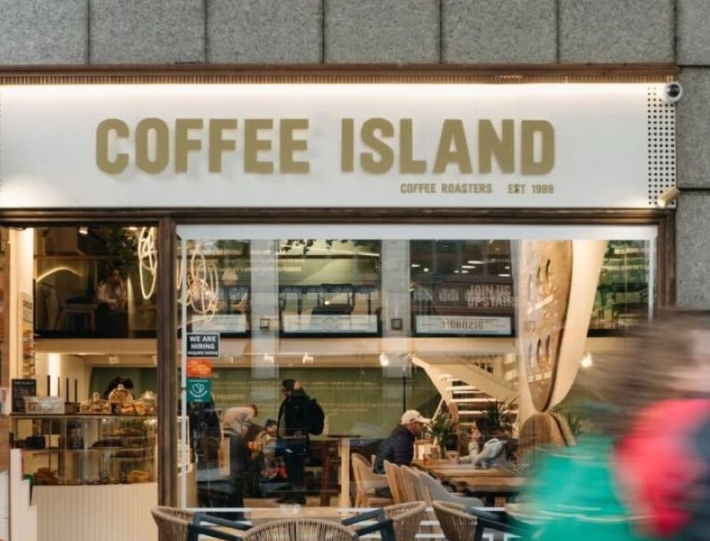 Coffee Island: Αναζητά επενδυτή εν μέσω των εξελίξεων γύρω από τον Βαγγέλη Λιόλιο