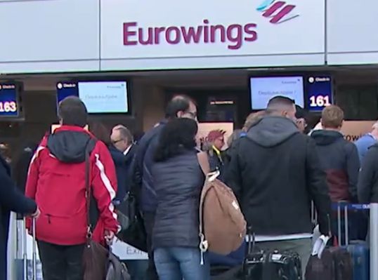 Αναστάτωση σε πτήση από τη Ρόδο προς τη Γερμανία – Επιβάτες εμφάνισαν συμπτώματα νοροϊού