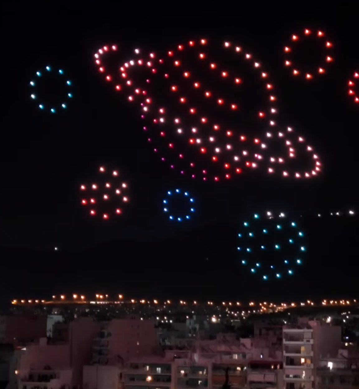 Σκυριανός πίσω από το εντυπωσιακό drone show στο Παίδων «Αγία Σοφία»