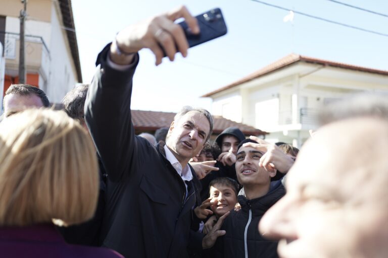 Σε 40άρια την άνοιξη ελπίζει ο Μητσοτάκης