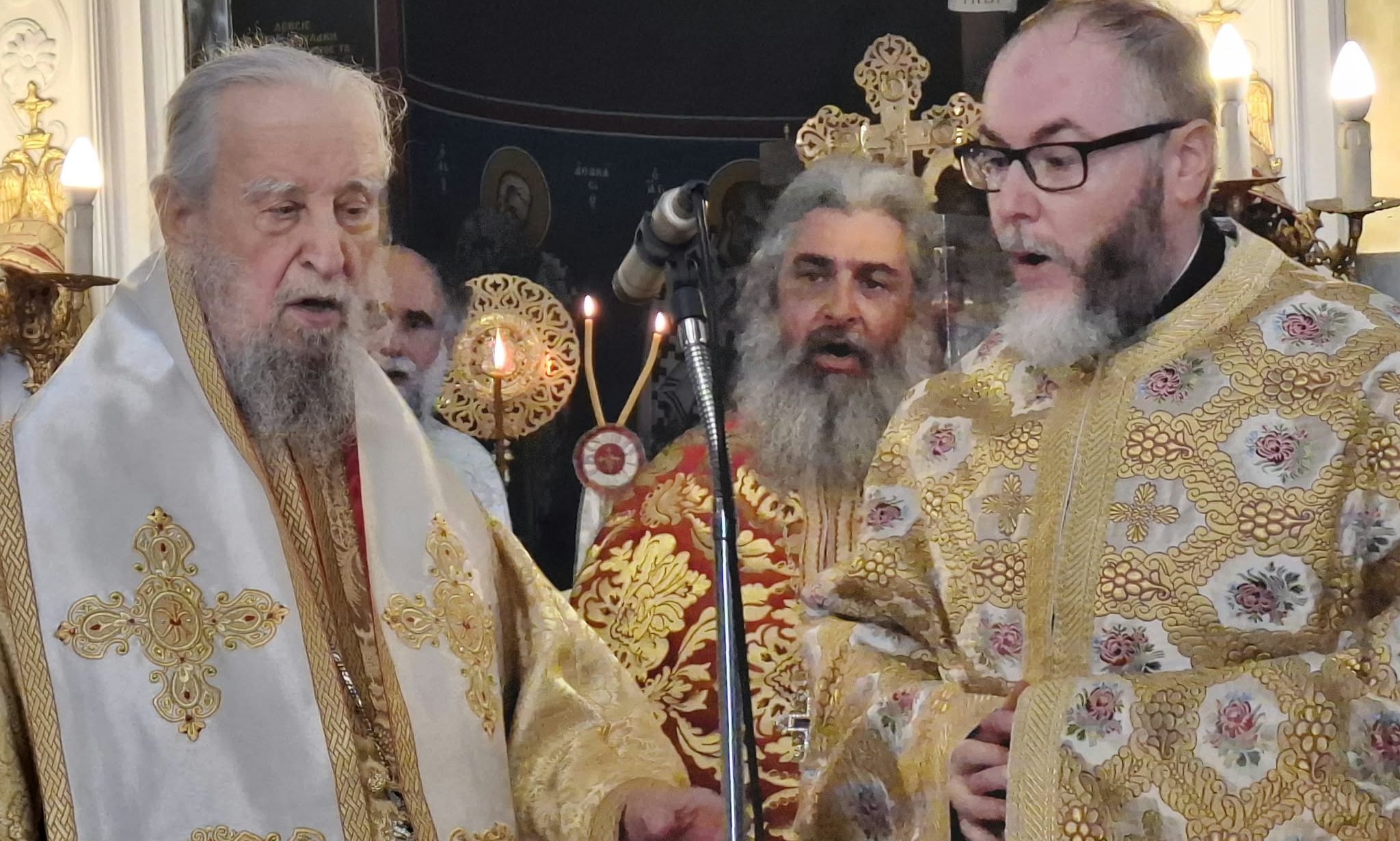 Ρίγη συγκίνησης σε εκκλησία της Εύβοιας! Χειροτονήθηκε Πρεσβύτερος!