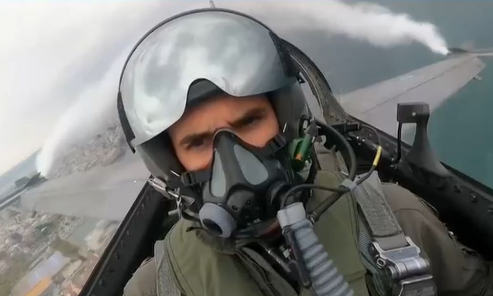 Το μήνυμα του πιλότου του F-16 στη Θεσσαλονίκη για την 28η Οκτωβρίου